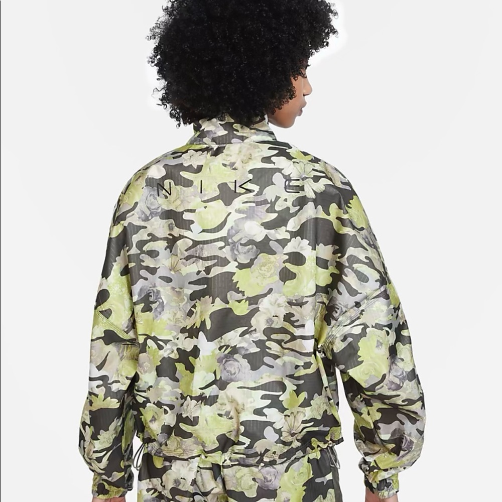 Nike Women’s Oversized Fit Jacket XXL - Picture 8 of 12